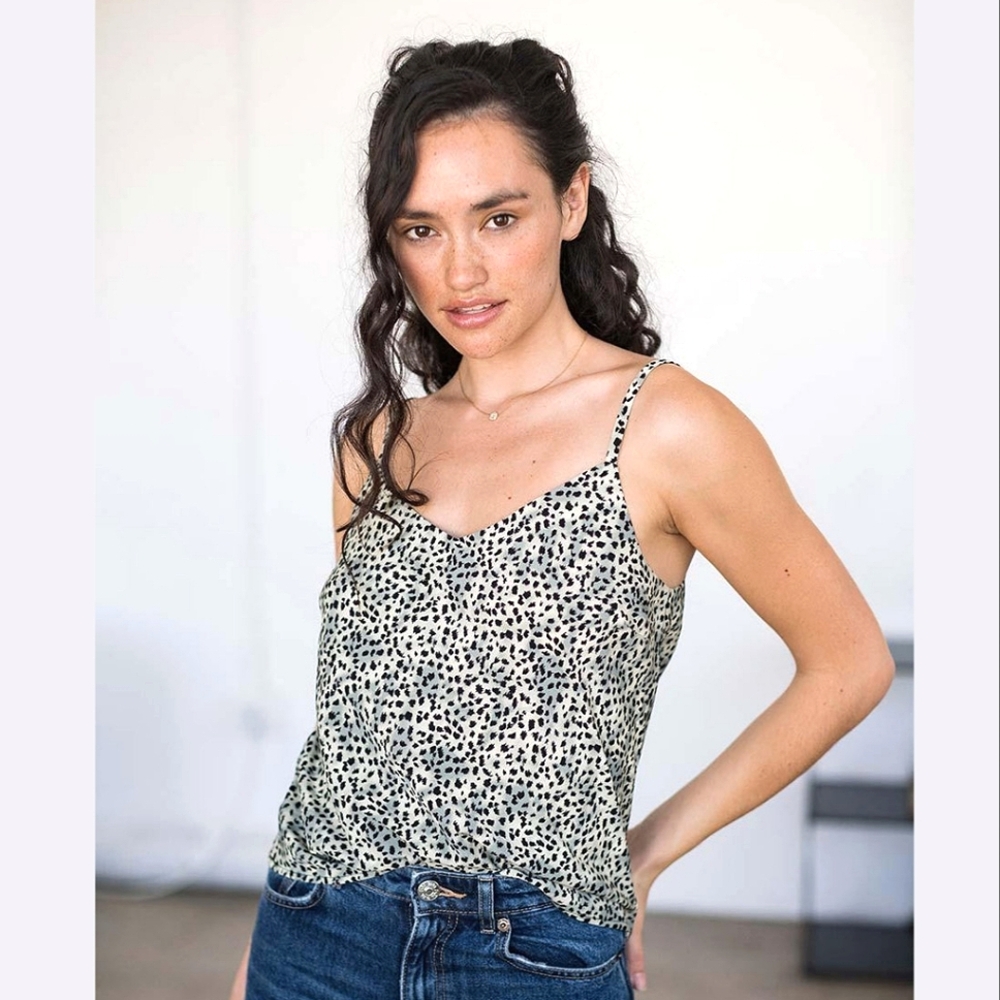Mauby V-Neck Cami In Mini Cheetah Sage